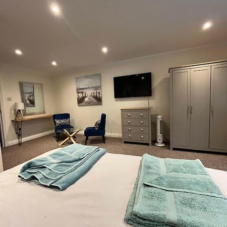 Villa The Coastal Escape Bournemouth Esterno foto